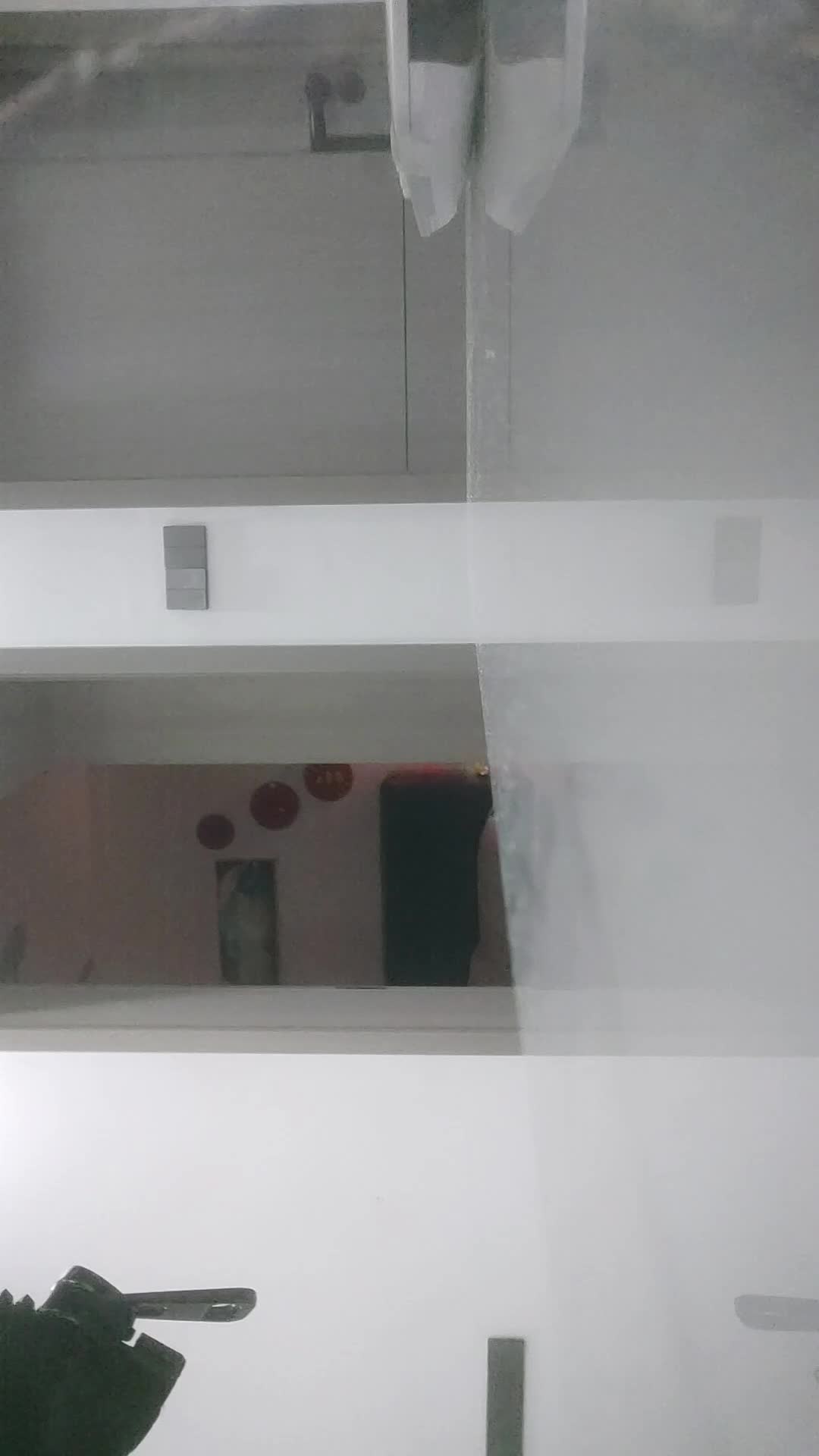 操19岁花臂纹身妹，妹子是真的嫩